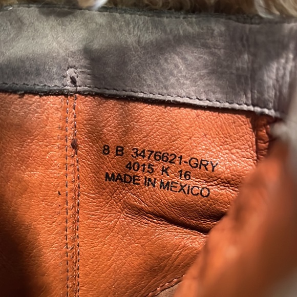 Fyre Like New Boots! Size 8, gorgeous - Picture 6 of 10